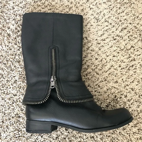 🎉 Leather Boots 🎉 - Picture 9 of 13